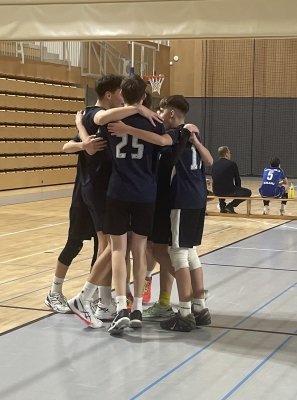 Prvo in tretje mesto na šolske področnem tekmovanju v odbojki  slika 17