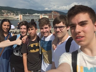 Brezmejna slovenščina – izlet devetošolcev v Trst  slika 19