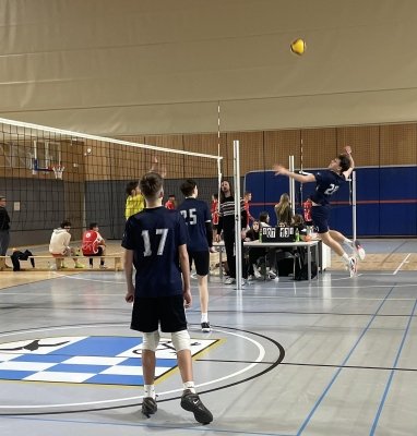 Prvo in tretje mesto na šolske področnem tekmovanju v odbojki  slika 18