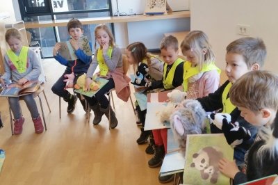 1. b in knjižni junaki  slika 7