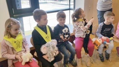 1. b in knjižni junaki  slika 4