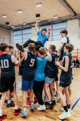 Košarkarji OŠ Antona Tomaža Linharta Radovljica spet državni prvaki  slika 12