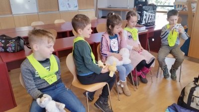 1. b in knjižni junaki  slika 5