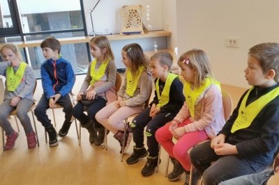 1. b in knjižni junaki  slika 12