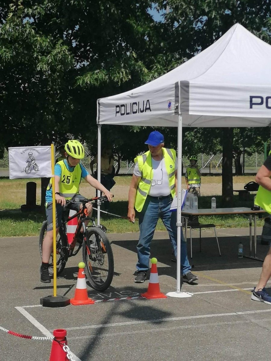 Mladi kolesarski upi: tekmovanje »Kaj veš o prometu«