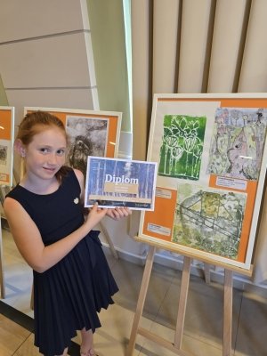 Maša Kolev druga na mednarodnem likovnem grafičnem tekmovanju  slika 1