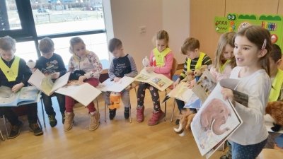 1. b in knjižni junaki  slika 19