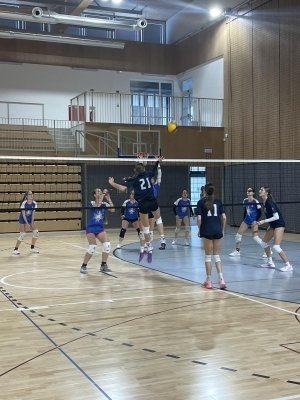 Prvo in tretje mesto na šolske področnem tekmovanju v odbojki  slika 27