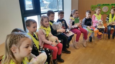 1. b in knjižni junaki  slika 6