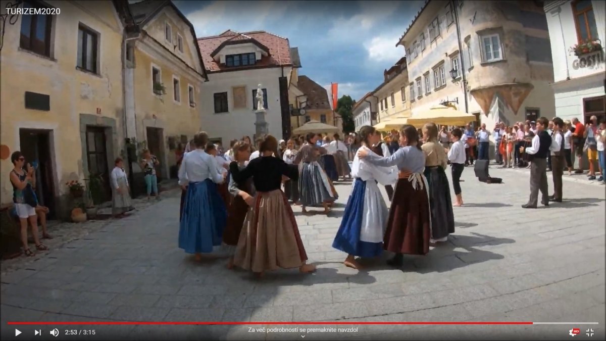 Zlato državno priznanje na festivalu Turizmu pomaga lastna glava
