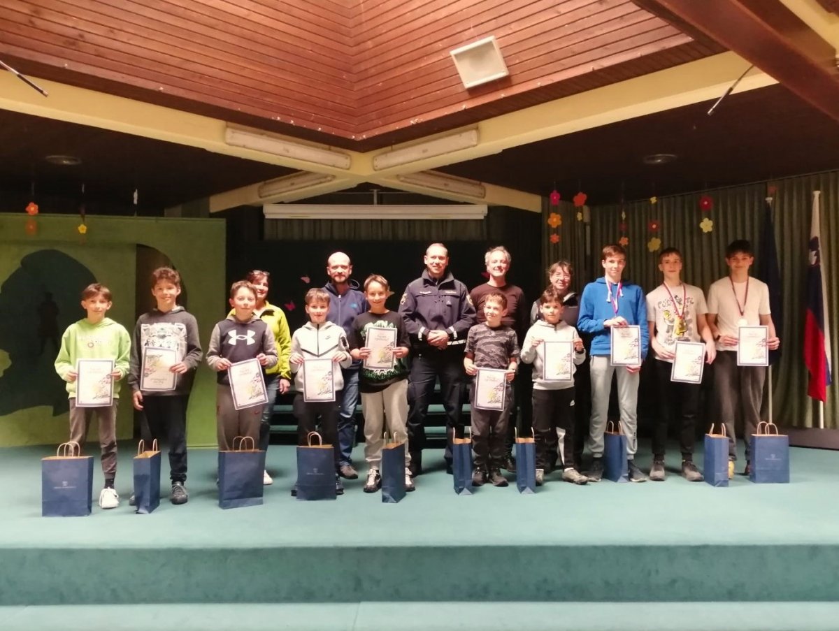 Šolsko kvalifikacijsko tekmovanje Kaj veš o prometu